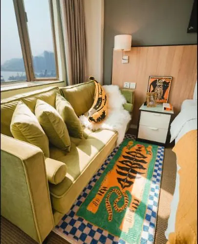 S 3* Macau